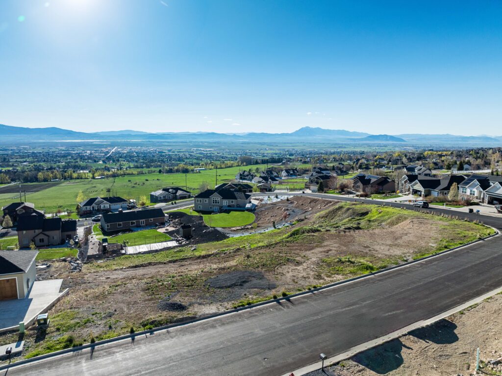 dji_fly_20240418_180900_116_1713539436132_aeb-HDR